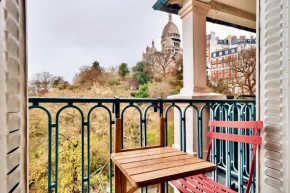 Amazing Sacre-Coeur views in Montmartre